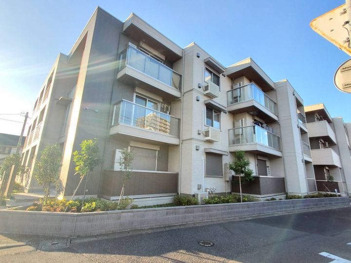 RESILIENCE Aの外観