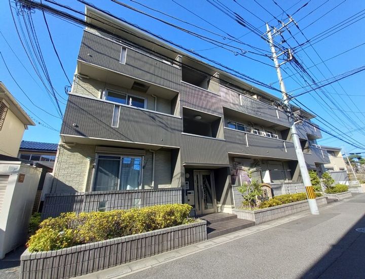 ロイヤルヒル共栄 Iの外観