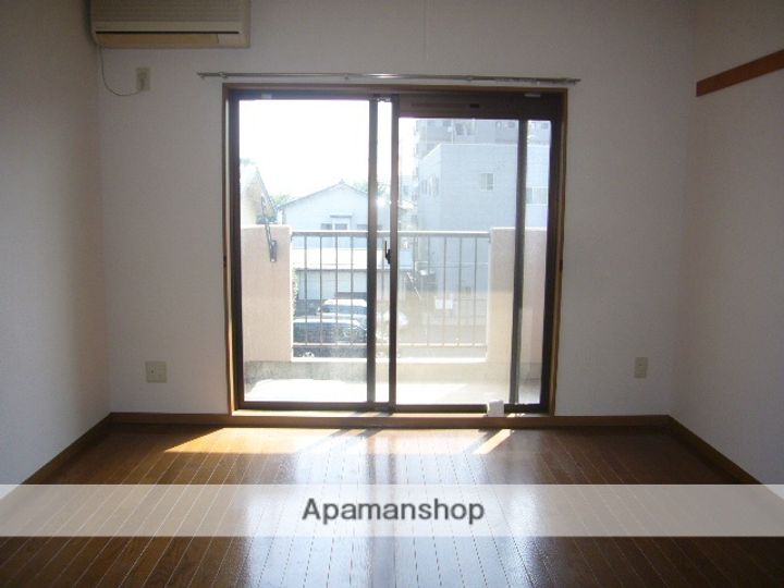 ラ・カメーリア408の居間