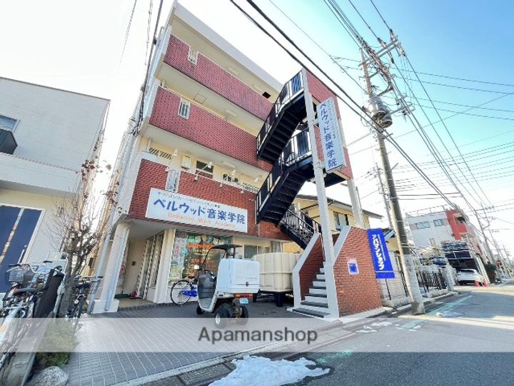 レジデンス上青木西の外観