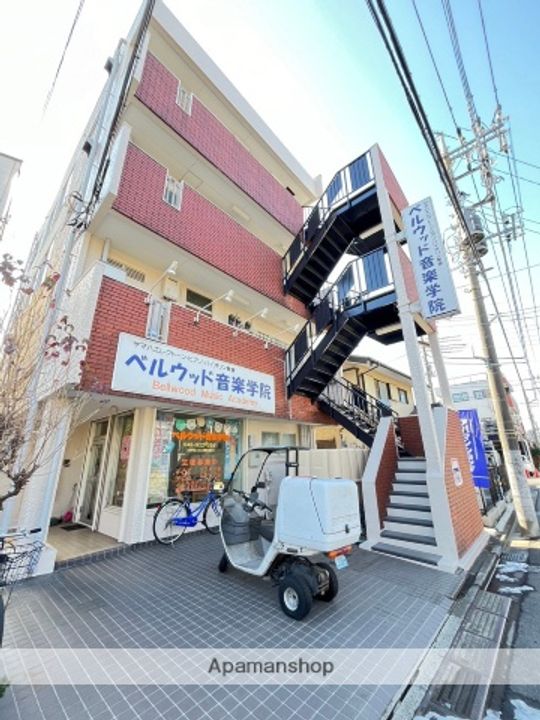 レジデンス上青木西の外観