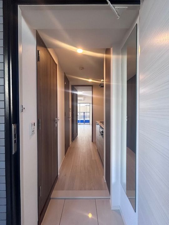 埼玉県川口市西青木1丁目の賃貸マンションの玄関