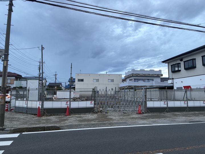 NEW DEFI恵美の外観