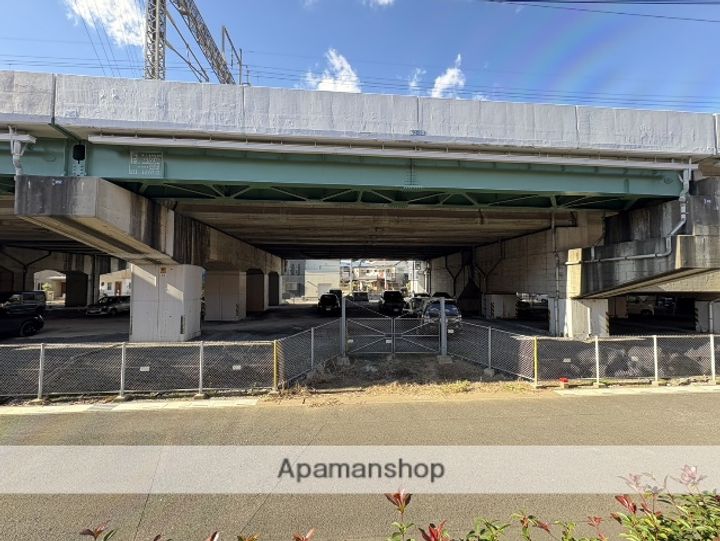 モンシャトー宮原D棟101の内装