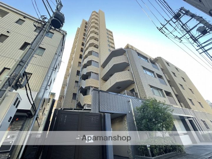 グランスイート浦和常盤の外観