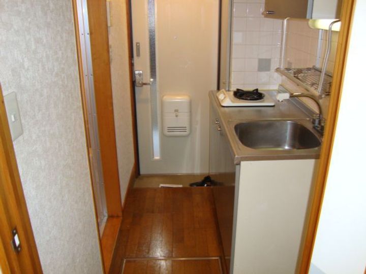 中浦和アローハイツ(イチカワ)205の内装