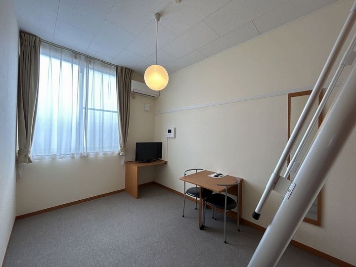 レオパレスMINORIの居間