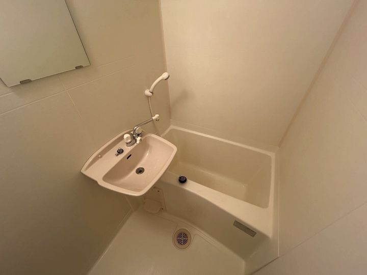 レオパレスMINORIの風呂