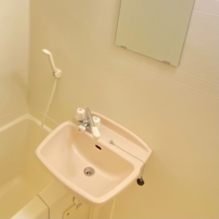 レオパレスパークヒル三室のその他画像
