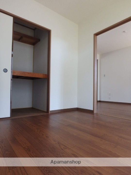 ハウス金子の内装