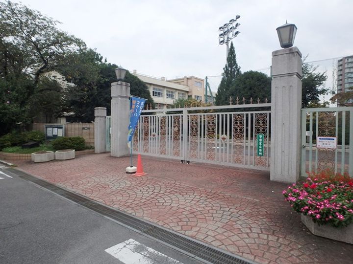 埼玉県さいたま市浦和区領家2丁目の賃貸マンション112の周辺