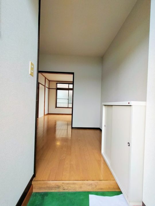 吉岡マンションの玄関