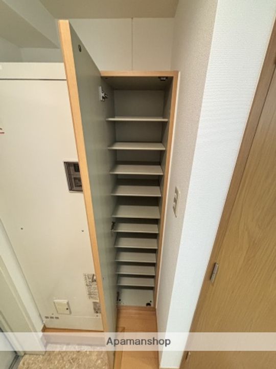 キングフィールズ皇輝110の内装