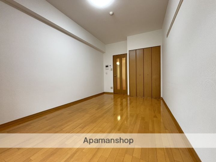 キングフィールズ皇輝110の居間