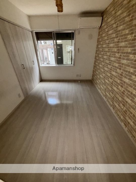 フェリーチェ102の居間