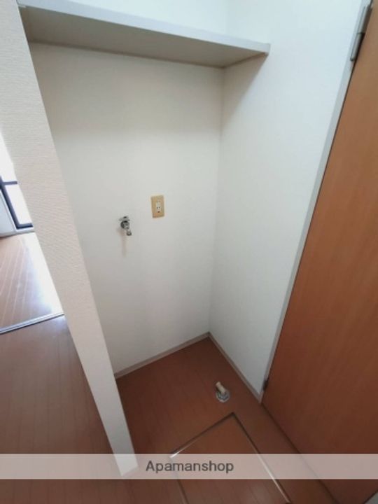 コスモス102の内装