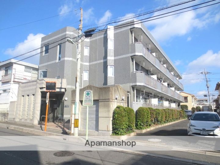 パレ岸町205の外観