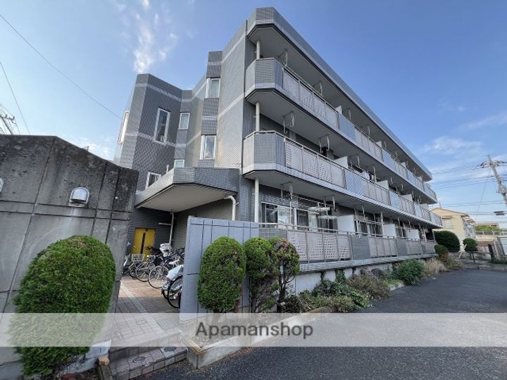 パレ岸町205の外観