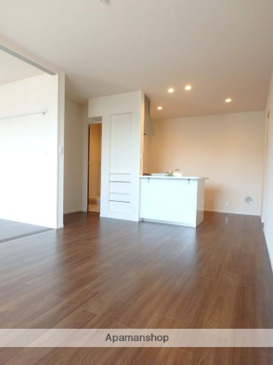 埼玉県さいたま市浦和区元町1丁目の賃貸マンションの居間