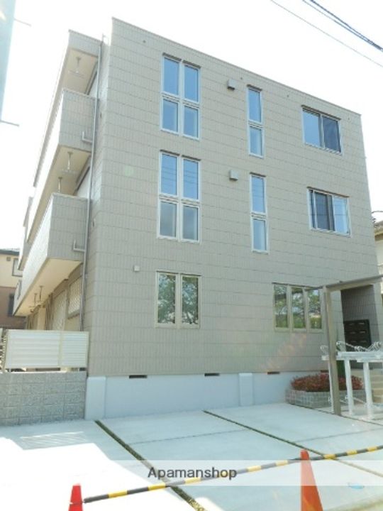 埼玉県さいたま市浦和区元町1丁目の賃貸マンションの外観