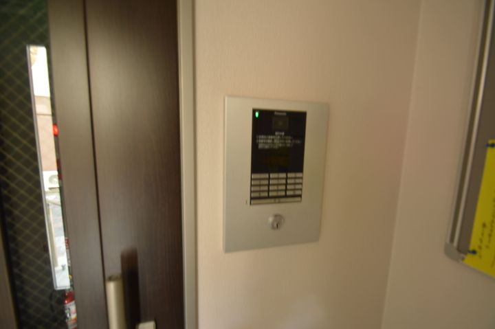 ビューノ浦和イースト303号室の外観