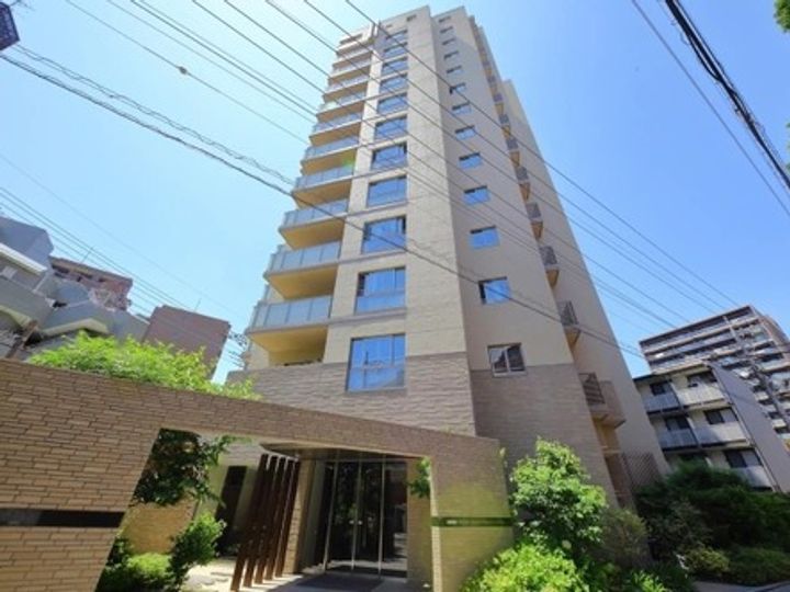 プラウド浦和常盤マークスの外観