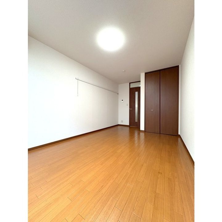メゾンドグランドゥール102号室の内装