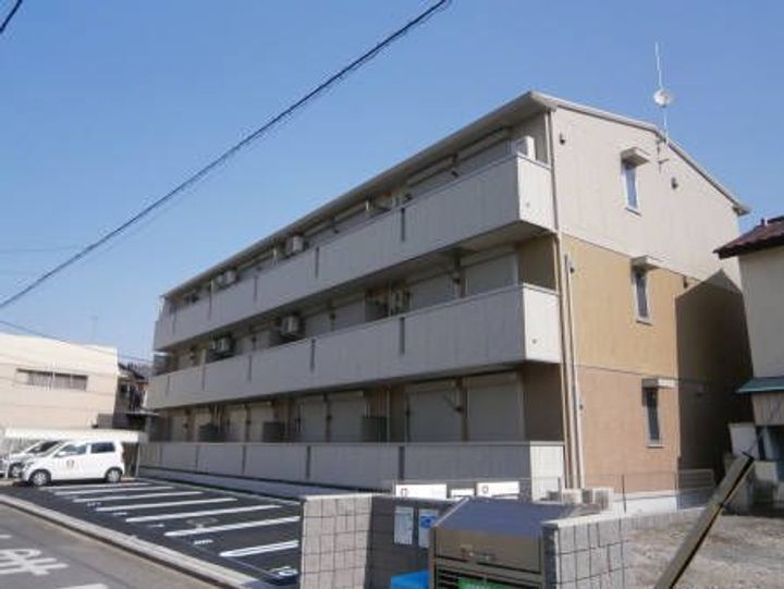 VILLA GARLAND COURTの外観