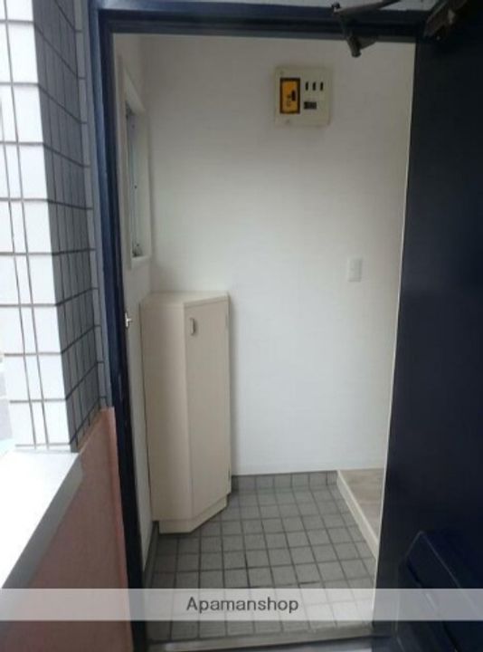 ダイヤモンドハイツの玄関