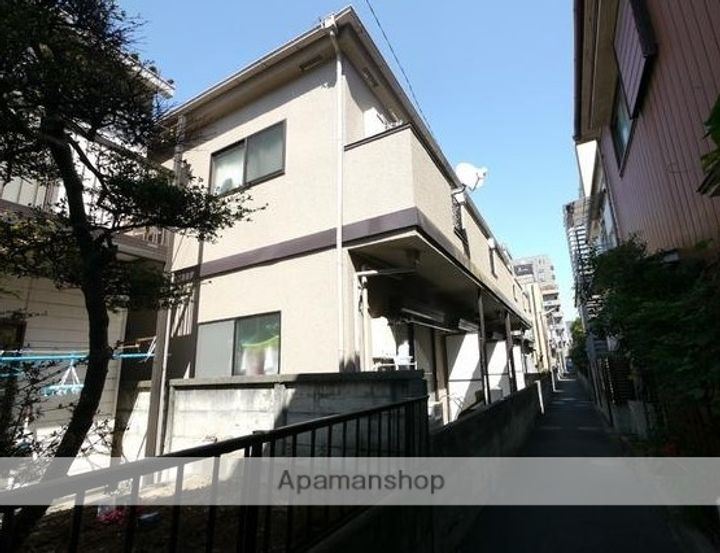 ウェルネス中央の外観