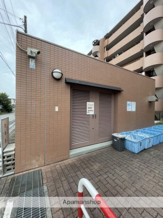 コスモフェスタ蕨の外観