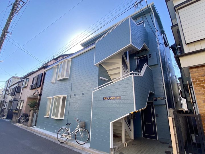 アルファステージⅠ301の外観