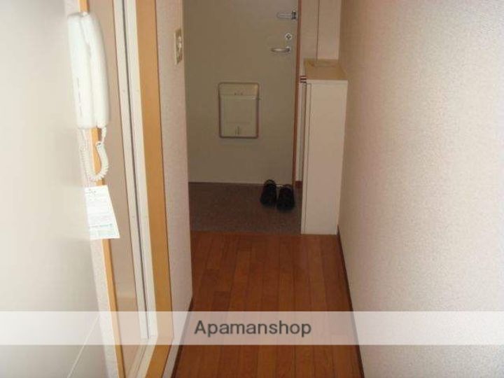 蕨パークプラザB棟306の玄関