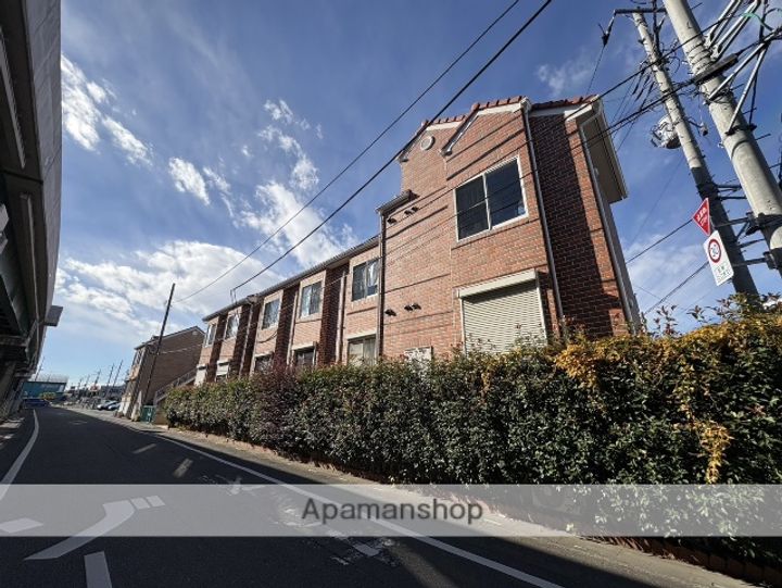 モンシャトー宮原R棟の外観