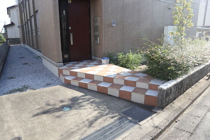 VILLA GARLAND COURTの外観