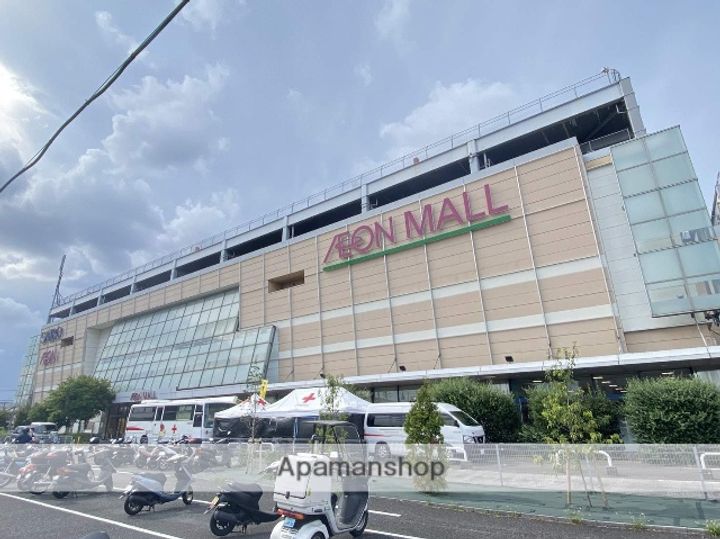 LIBERTA網代橋の周辺