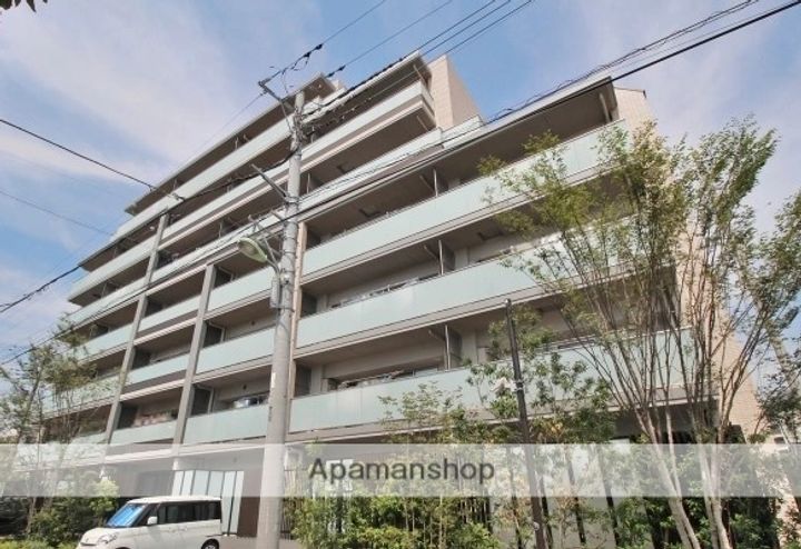 プラウド蕨105の外観