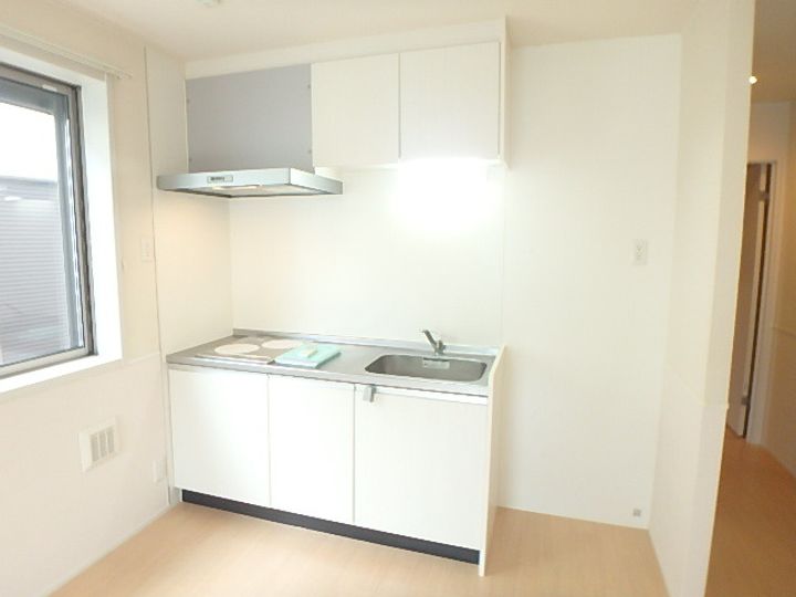 エルメゾン ロシェ101号室のキッチン