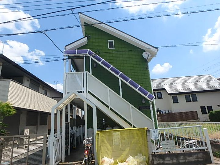 ジュネスカミコ106の外観