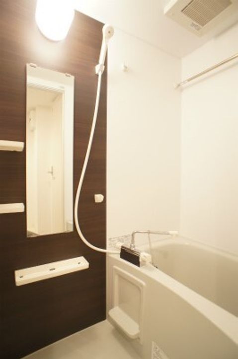 リブリ・カーサ本町西の風呂