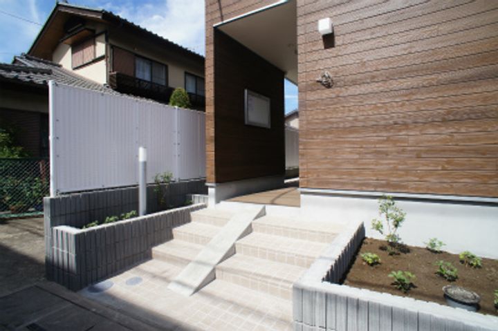 リブリ・カーサ本町西の外観