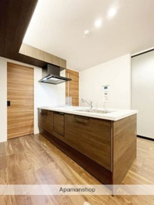 埼玉県さいたま市大宮区上小町の賃貸アパートのキッチン