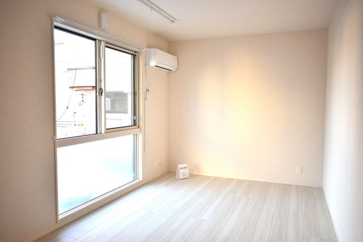 アブリールの居間