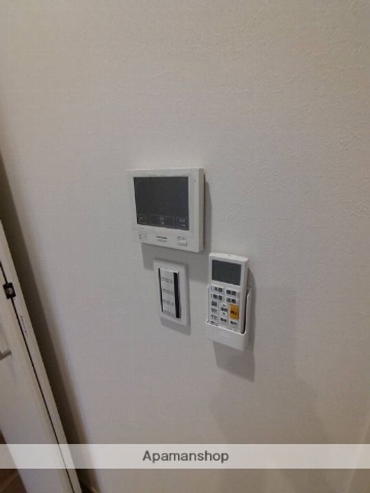 GRADUS西大宮の玄関