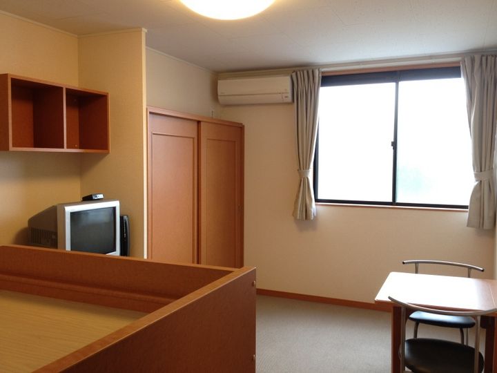 レオパレスエトワールの居間