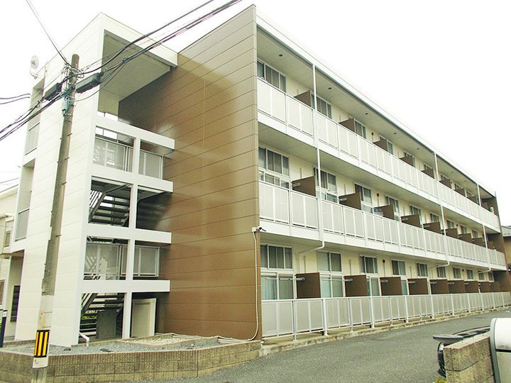 レオパレス光の外観