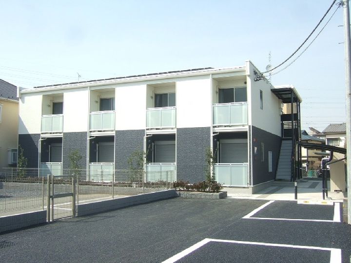 レオネクストクラージュ日進の外観