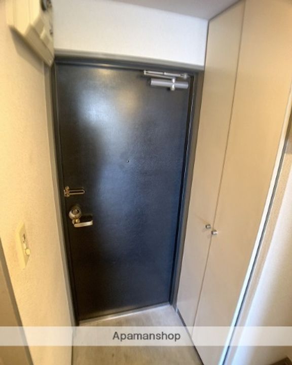 サンウイロー朝霞の玄関