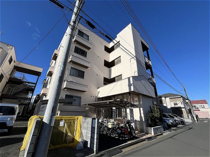 シャインヒル Ⅲの外観