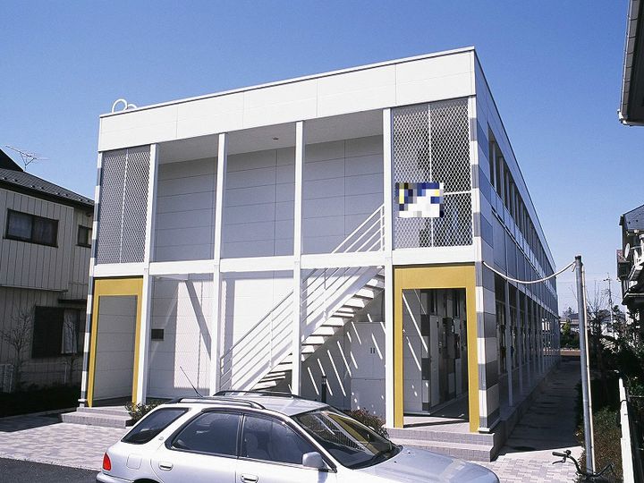 レオパレスルミエールの外観